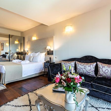 Hotel Demeure Loredana Сен-Флоран Экстерьер фото