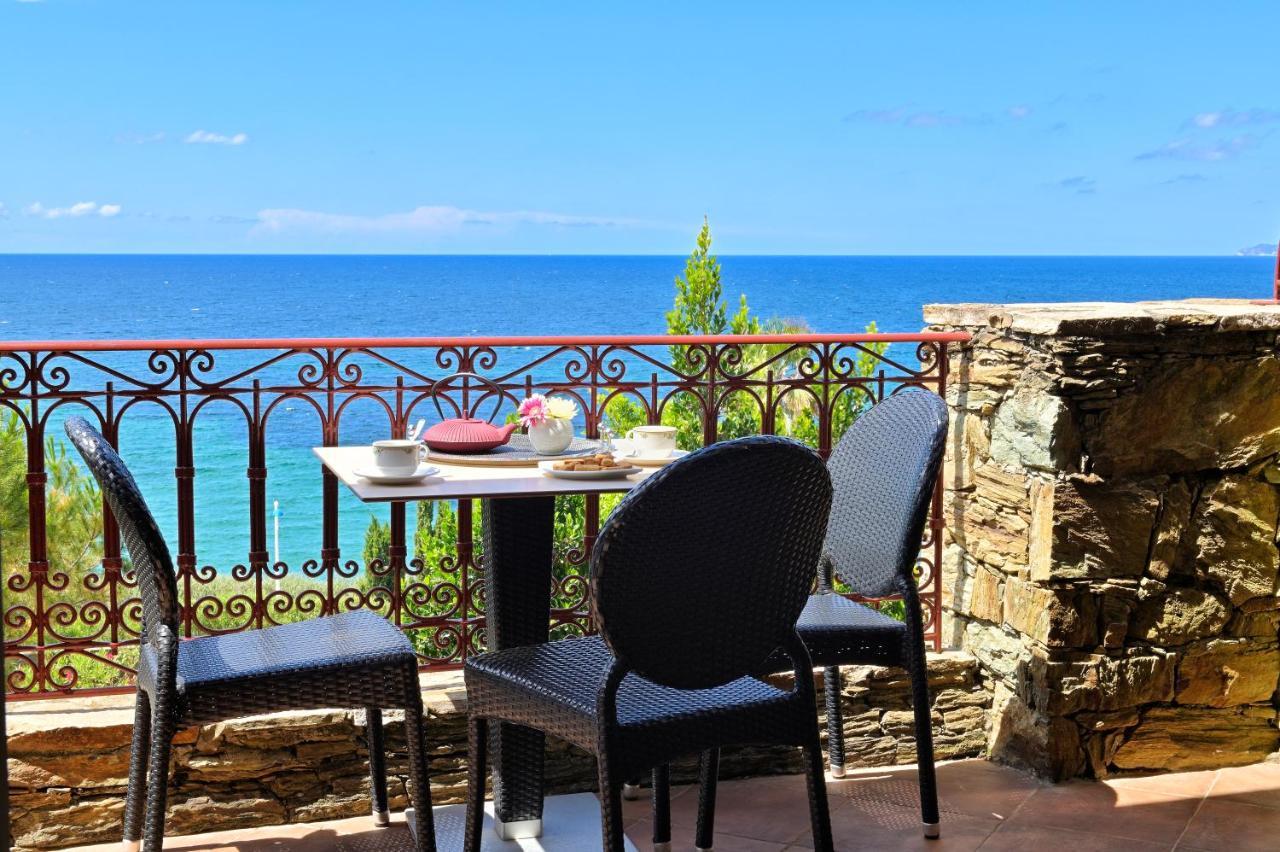 Hotel Demeure Loredana Сен-Флоран Экстерьер фото