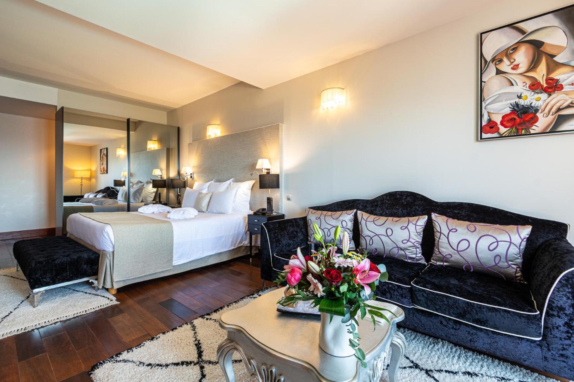 Hotel Demeure Loredana Сен-Флоран Экстерьер фото