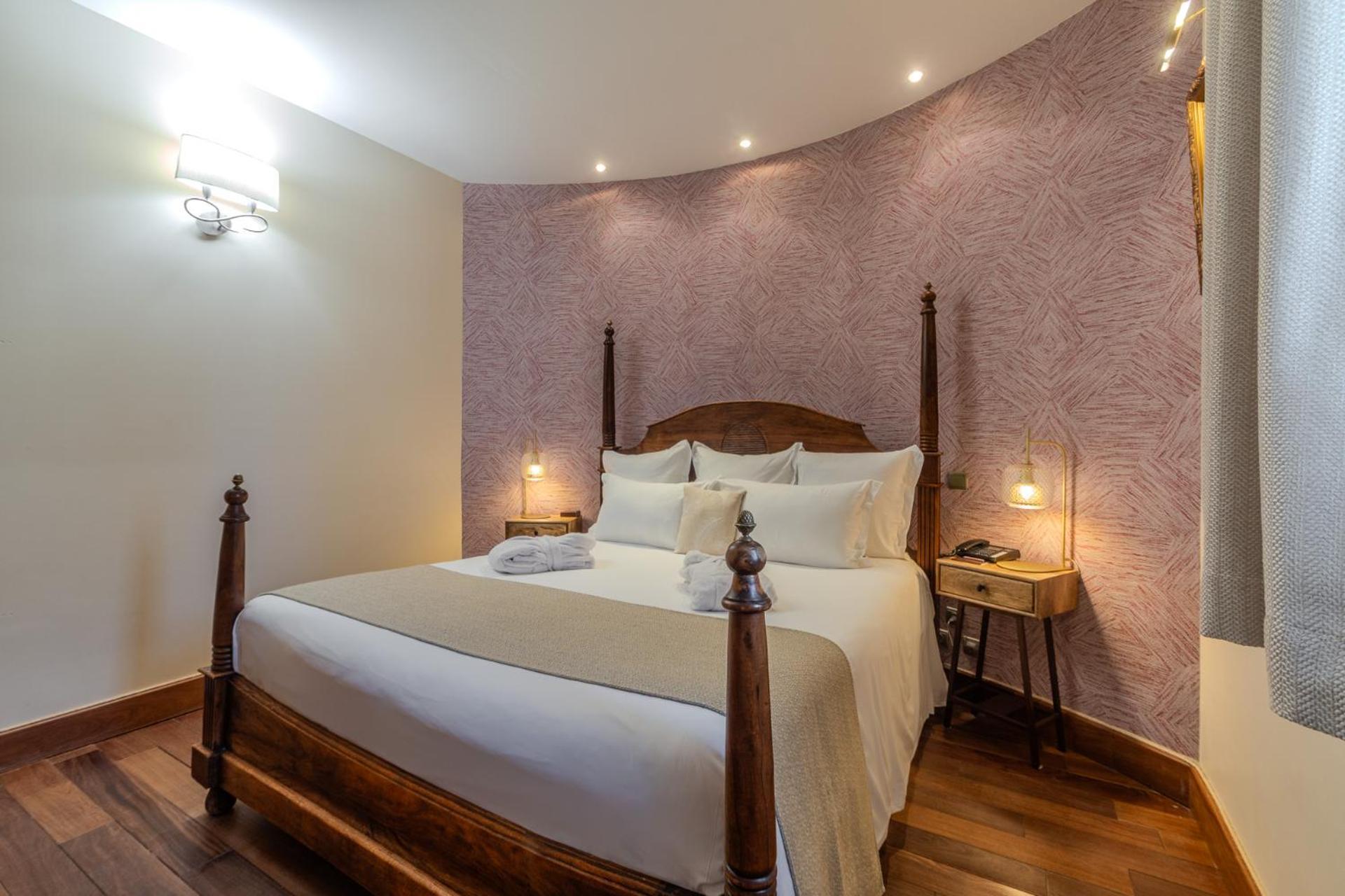 Hotel Demeure Loredana Сен-Флоран Экстерьер фото